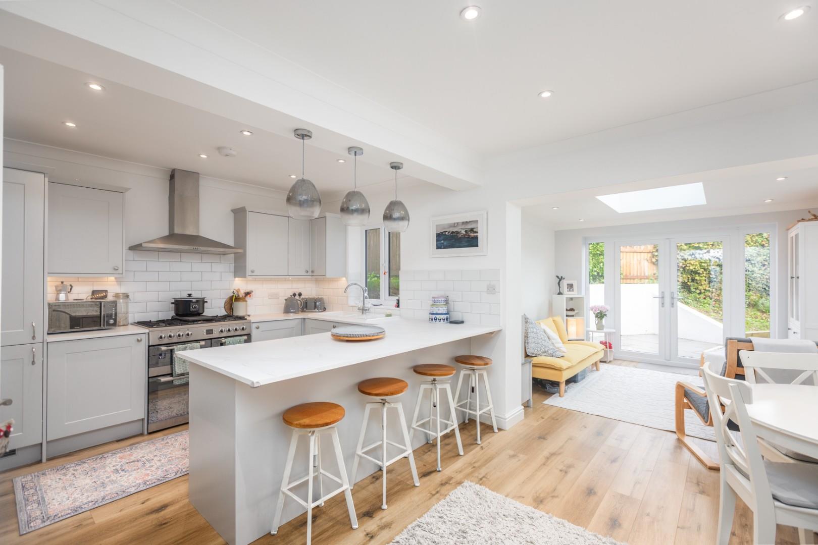 Croftfield Crescent, Newton, Swansea, SA3 4UL